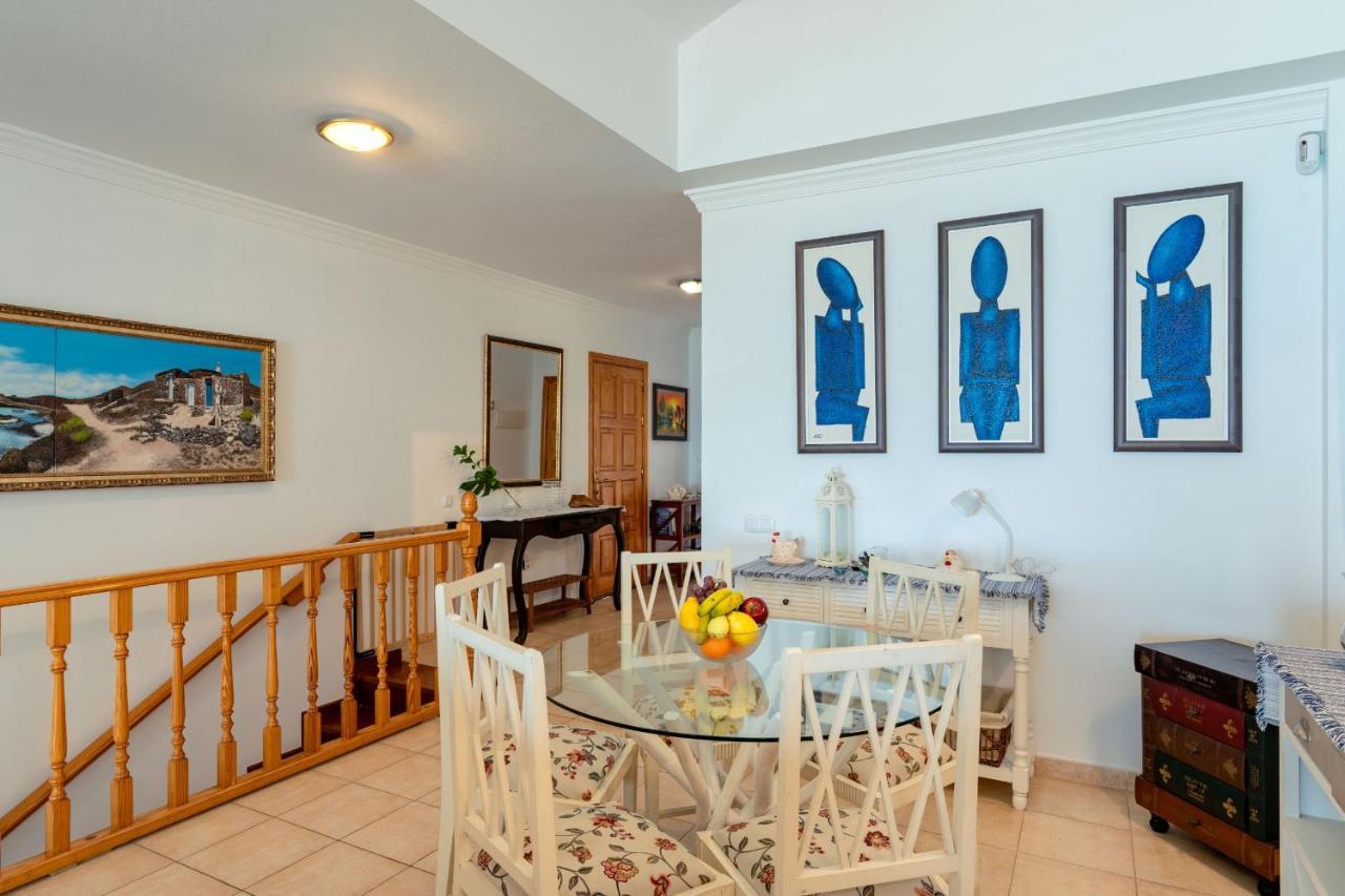 Villa Marina II Beachfront Corralejo By Holidays Home Exterior photo