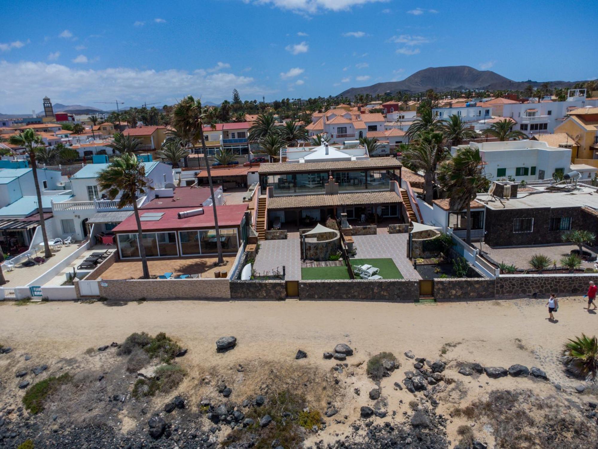 Villa Marina II Beachfront Corralejo By Holidays Home Exterior photo